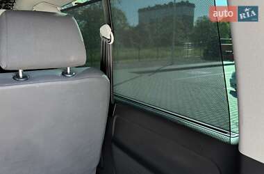 Минивэн Volkswagen Caravelle 2013 в 