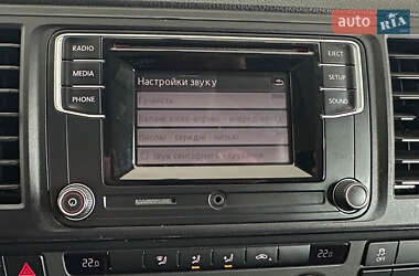 Минивэн Volkswagen Caravelle 2019 в 