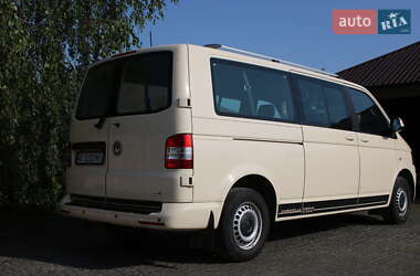 Мінівен Volkswagen Caravelle 2012 в 