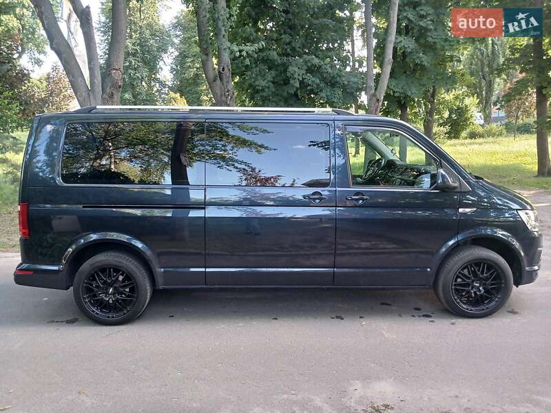 Мінівен Volkswagen Caravelle 2017 в Києві