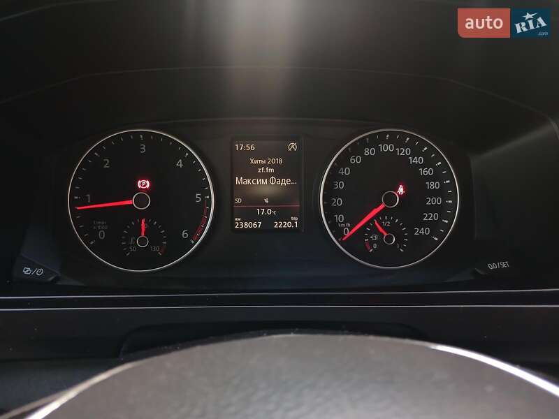Мінівен Volkswagen Caravelle 2017 в Києві