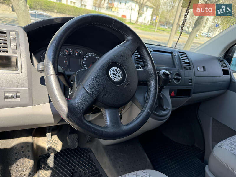 Минивэн Volkswagen Caravelle 2008 в Днепре
