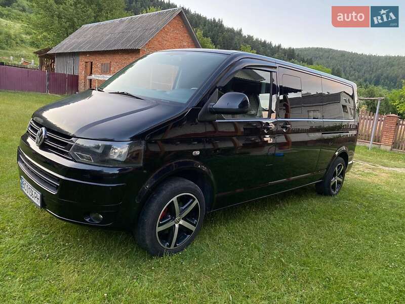 Минивэн Volkswagen Caravelle 2012 в Львове