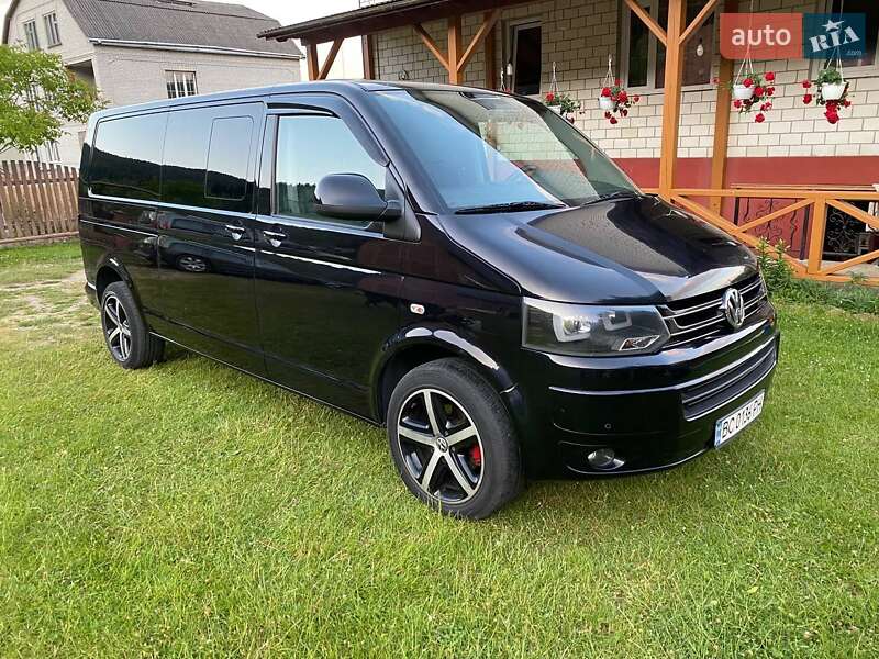 Минивэн Volkswagen Caravelle 2012 в Львове