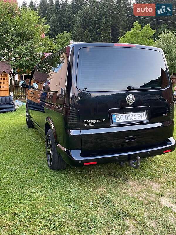 Минивэн Volkswagen Caravelle 2012 в Львове