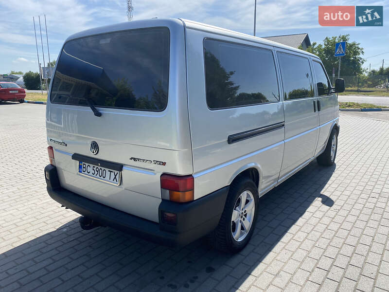 Минивэн Volkswagen Caravelle 2002 в Жовкве