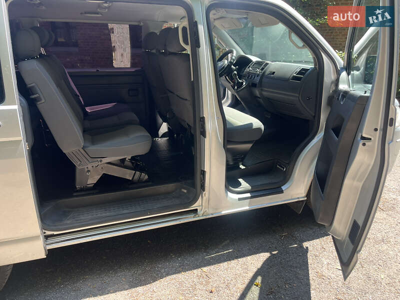 Минивэн Volkswagen Caravelle 2012 в Днепре