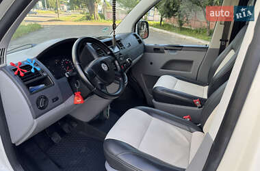 Минивэн Volkswagen Caravelle 2008 в 