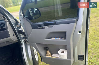 Минивэн Volkswagen Caravelle 2012 в 