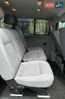Минивэн Volkswagen Caravelle 2009 в 