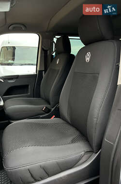 Минивэн Volkswagen Caravelle 2009 в 