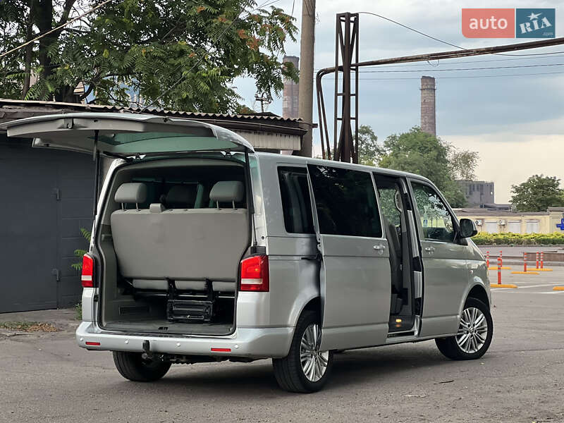 Минивэн Volkswagen Caravelle 2010 в Каменском