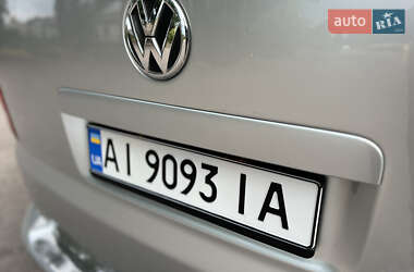 Минивэн Volkswagen Caravelle 2010 в 