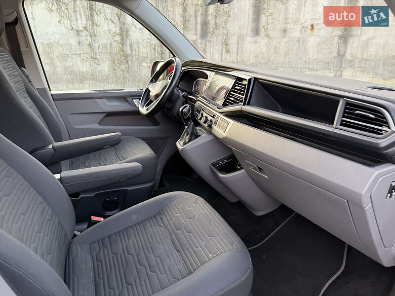 Минивэн Volkswagen Caravelle 2020 в Ровно