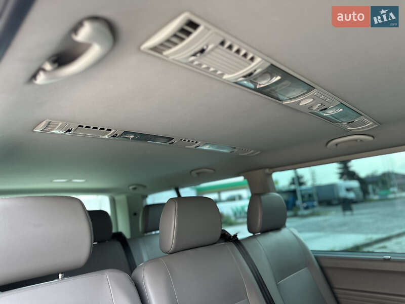 Мінівен Volkswagen Caravelle 2011 в Львові