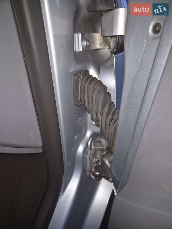 Минивэн Volkswagen Caravelle 2008 в Киеве