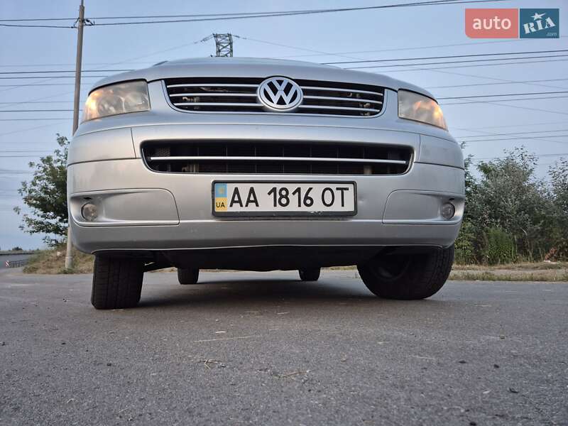 Минивэн Volkswagen Caravelle 2008 в Киеве