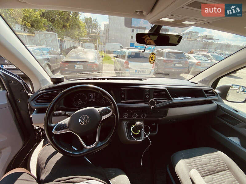 Минивэн Volkswagen Caravelle 2021 в Киеве