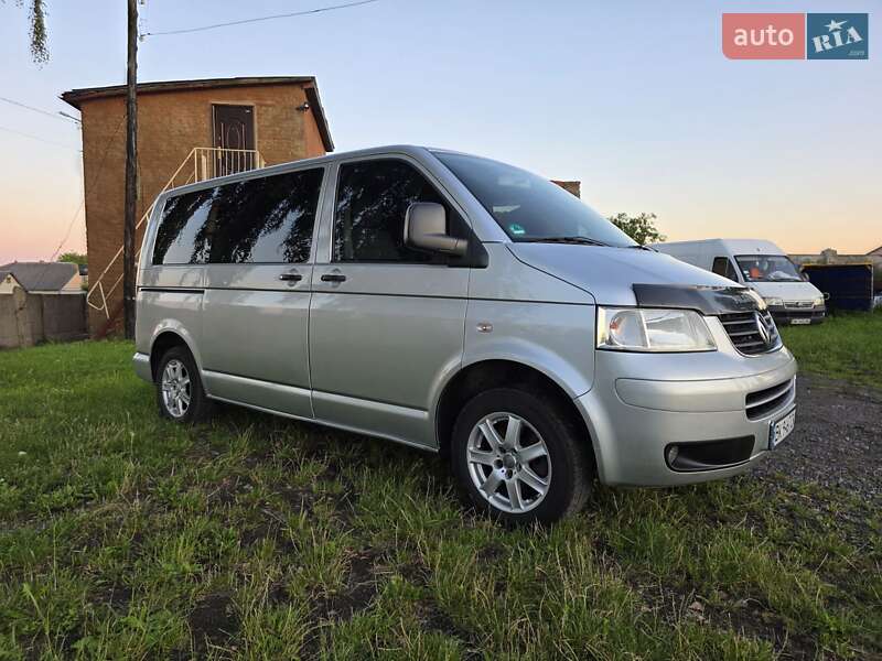 Volkswagen Caravelle 2008