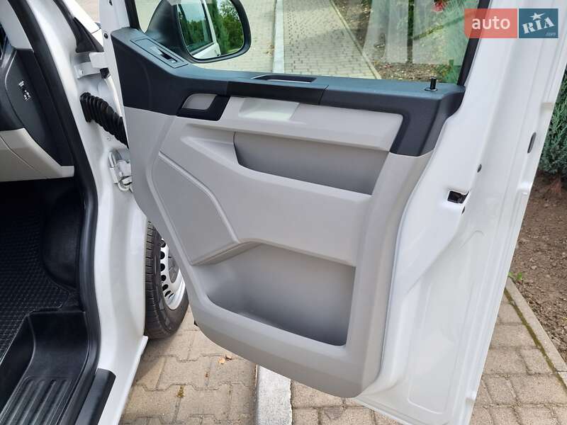 Мінівен Volkswagen Caravelle 2018 в Чернівцях фото 31 Мінівен Volkswagen Caravelle 2018 в Чернівцях