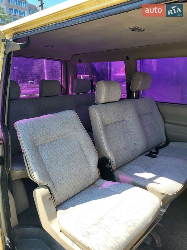 Мінівен Volkswagen Caravelle 1991 в Івано-Франківську