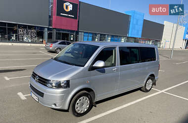 Минивэн Volkswagen Caravelle 2014 в 
