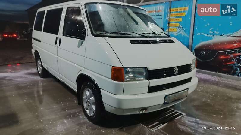Минивэн Volkswagen Caravelle 1991 в Новом Роздоле