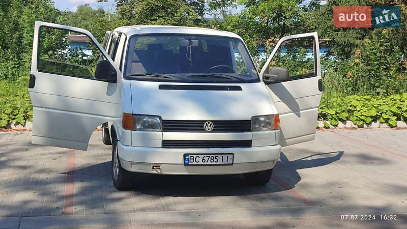 Минивэн Volkswagen Caravelle 1991 в Новом Роздоле
