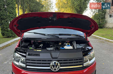 Минивэн Volkswagen Caravelle 2018 в 