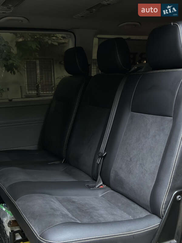 Мінівен Volkswagen Caravelle 2013 в Кам'янському