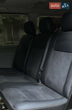 Минивэн Volkswagen Caravelle 2013 в 