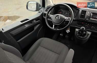 Минивэн Volkswagen Caravelle 2017 в 