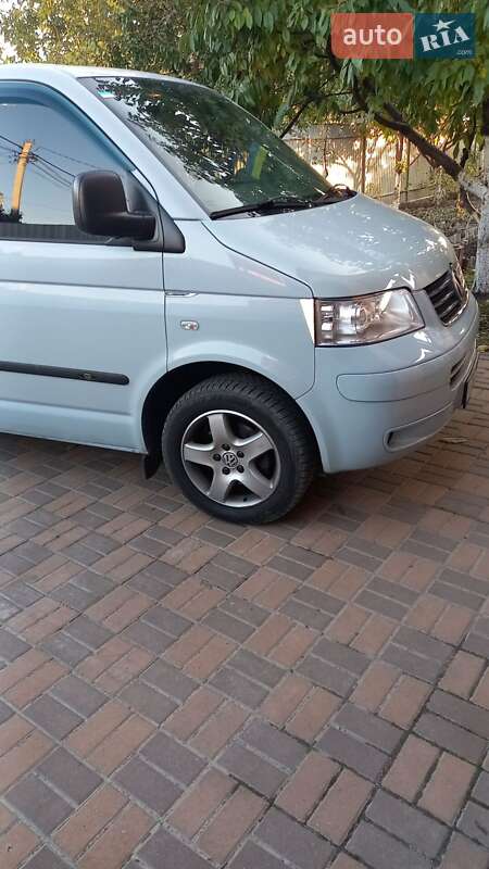 Минивэн Volkswagen Caravelle 2008 в Киеве