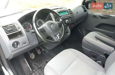 Минивэн Volkswagen Caravelle 2010 в 