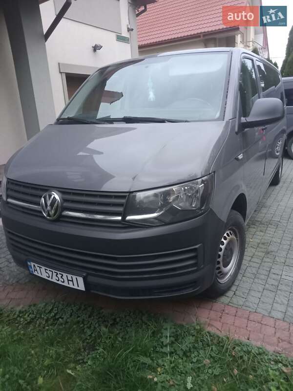 Мінівен Volkswagen Caravelle 2017 в Івано-Франківську