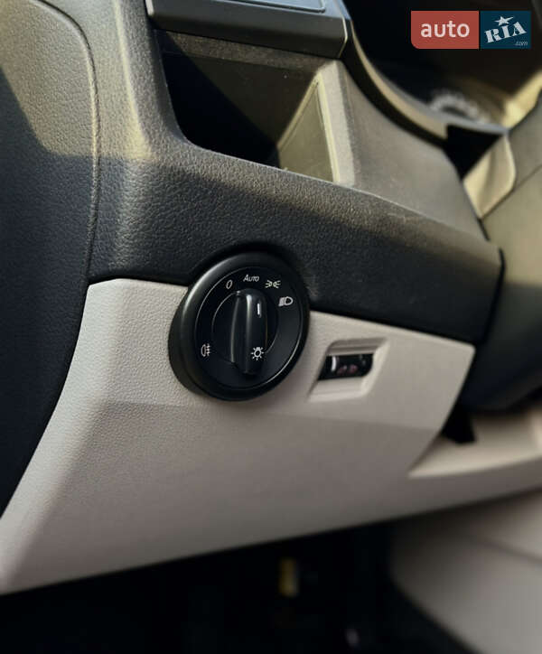 Мінівен Volkswagen Caravelle 2016 в Хмельницькому фото 14 Мінівен Volkswagen Caravelle 2016 в Хмельницькому