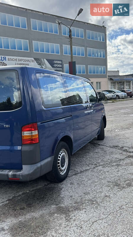 Минивэн Volkswagen Caravelle 2007 в Львове