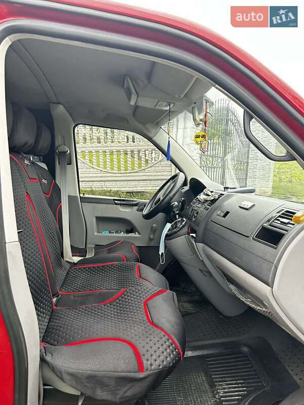 Минивэн Volkswagen Caravelle 2003 в Черновцах