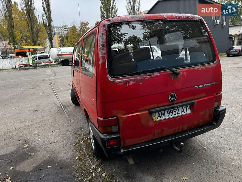 Минивэн Volkswagen Caravelle 1995 в Киеве