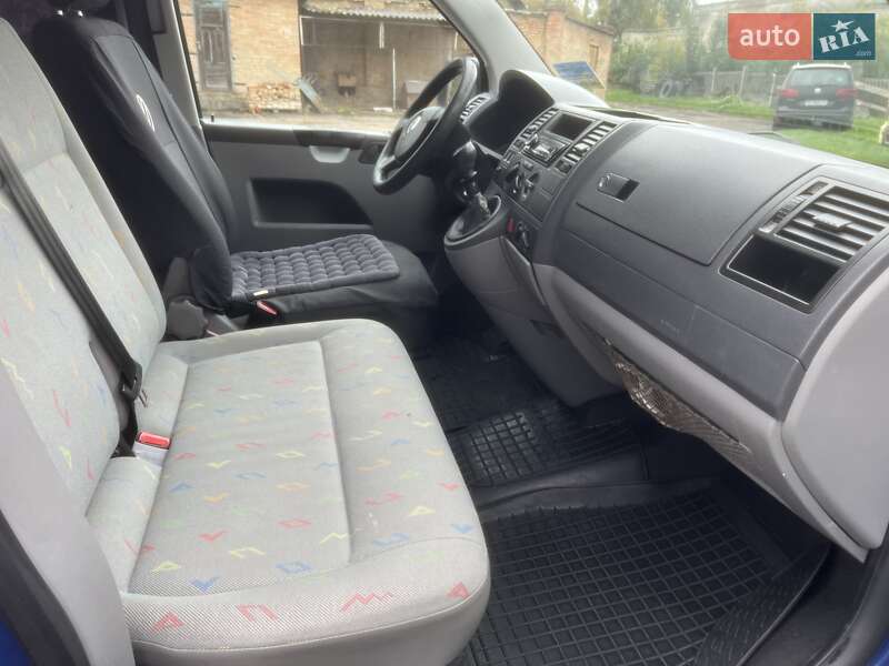 Минивэн Volkswagen Caravelle 2007 в Ровно фото 4 Минивэн Volkswagen Caravelle 2007 в Ровно