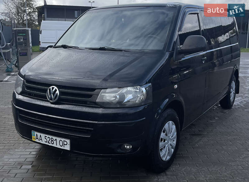 Минивэн Volkswagen Caravelle 2010 в Киеве