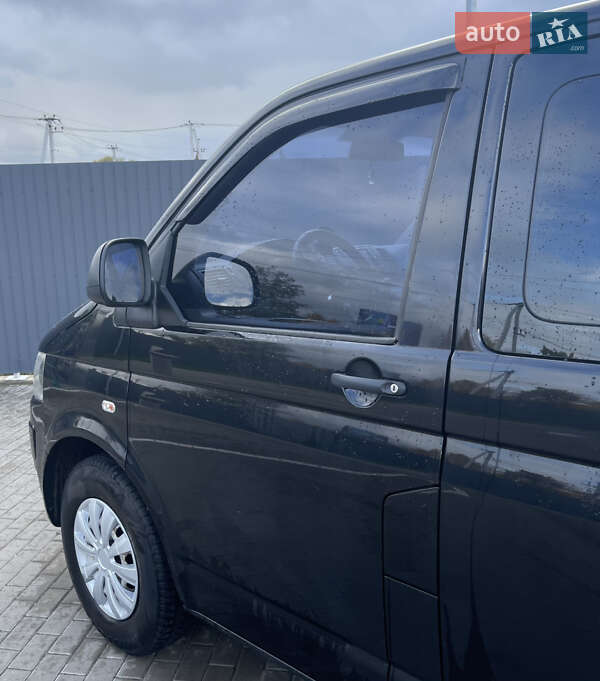 Минивэн Volkswagen Caravelle 2010 в Киеве