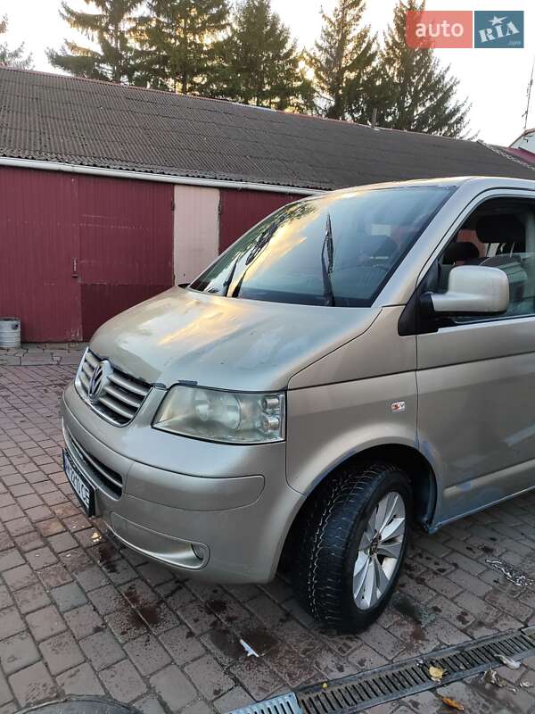 Минивэн Volkswagen Caravelle 2008 в Бердичеве