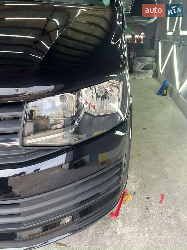 Минивэн Volkswagen Caravelle 2017 в Киеве фото 8 Минивэн Volkswagen Caravelle 2017 в Киеве