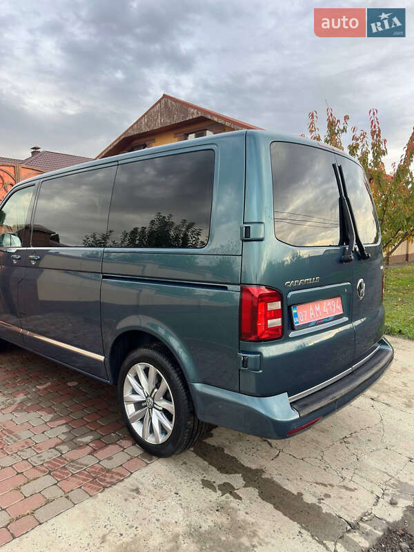 Минивэн Volkswagen Caravelle 2017 в Ужгороде