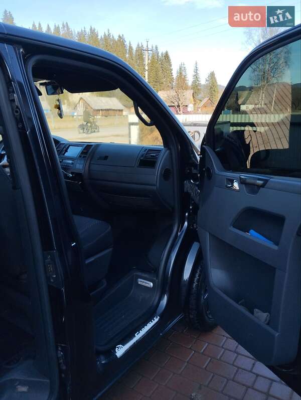 Минивэн Volkswagen Caravelle 2006 в Черновцах фото 2 Минивэн Volkswagen Caravelle 2006 в Черновцах