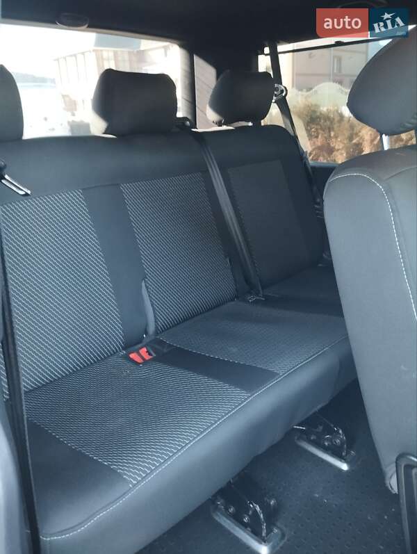 Минивэн Volkswagen Caravelle 2006 в Черновцах фото 10 Минивэн Volkswagen Caravelle 2006 в Черновцах