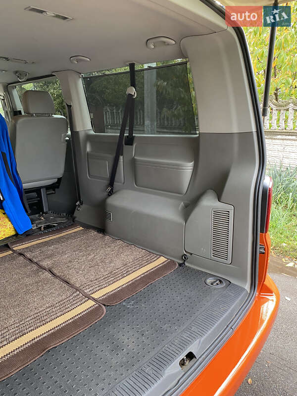 Минивэн Volkswagen Caravelle 2010 в Кривом Роге фото 13 Минивэн Volkswagen Caravelle 2010 в Кривом Роге