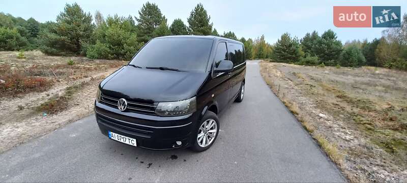 Минивэн Volkswagen Caravelle 2010 в Киеве
