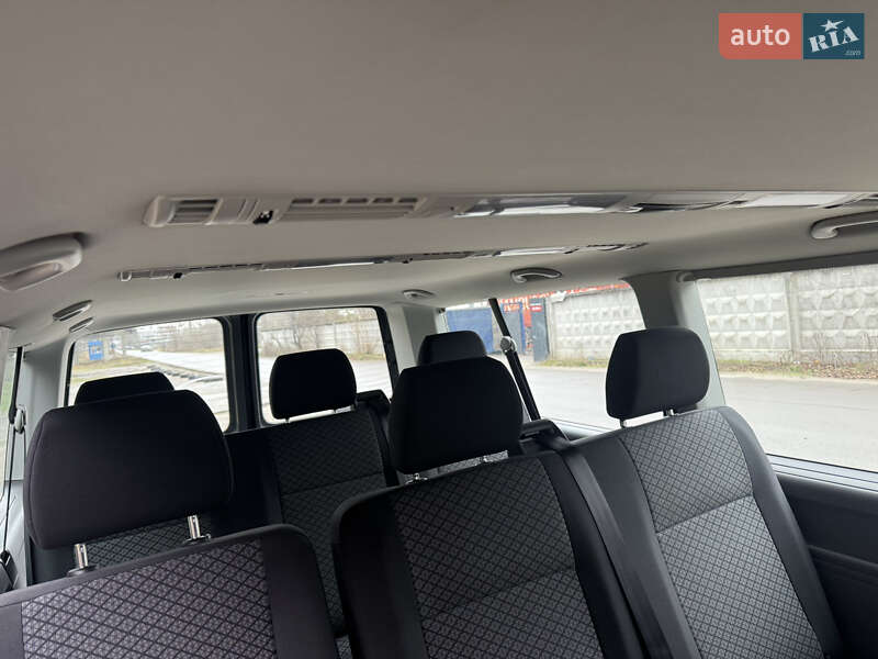 Мінівен Volkswagen Caravelle 2020 в Києві